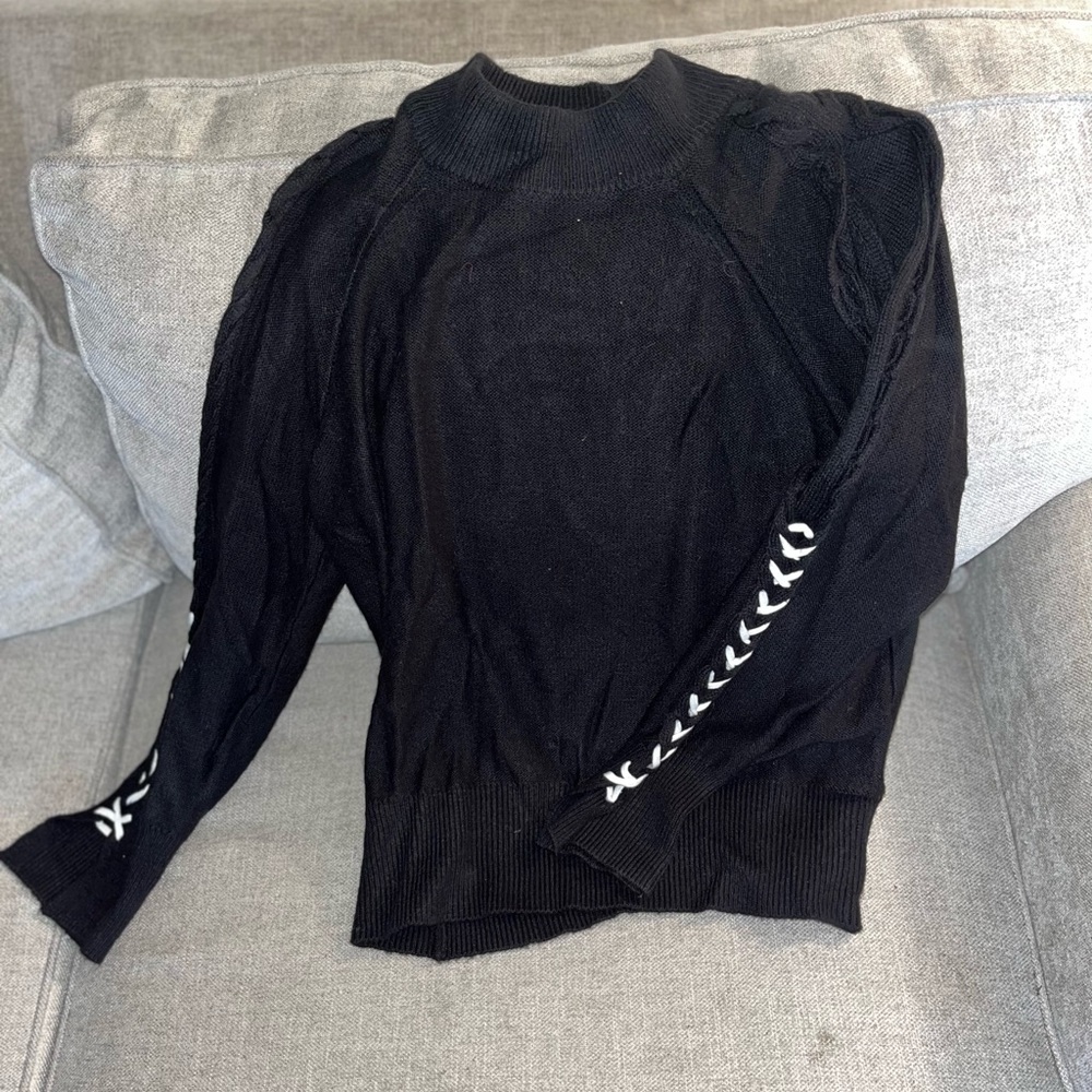 1 State Black Sweater